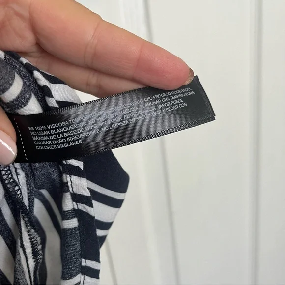 Denim & Flowers Blue and White Striped Shirt (Box C) - Picture 4 of 5